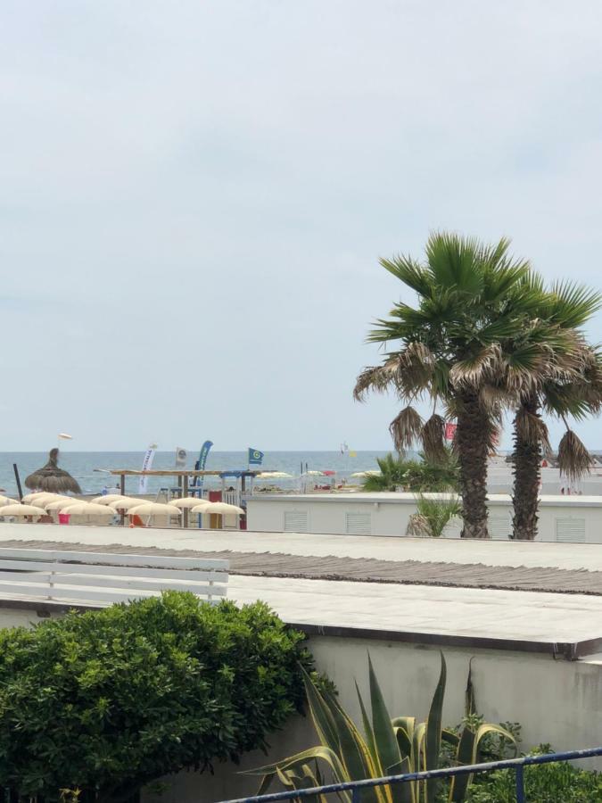 Sea Of ​​Rome Near The Center Of The Eternal City! Lido di Ostia Eksteriør billede